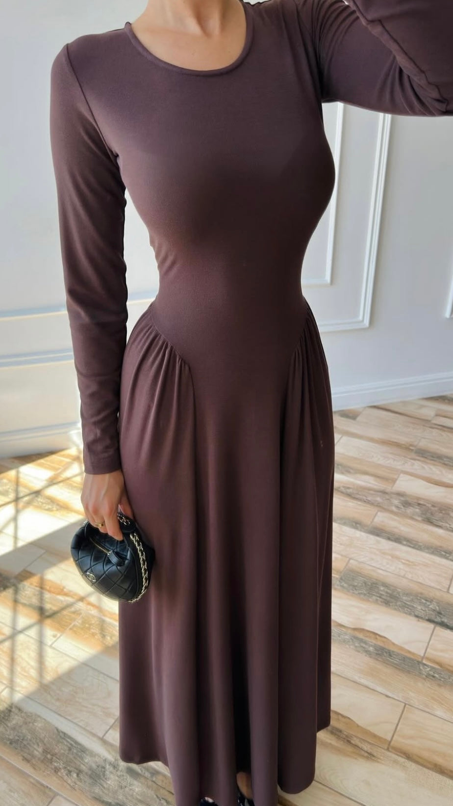 Langarm Maxikleid in Dunkelbraun