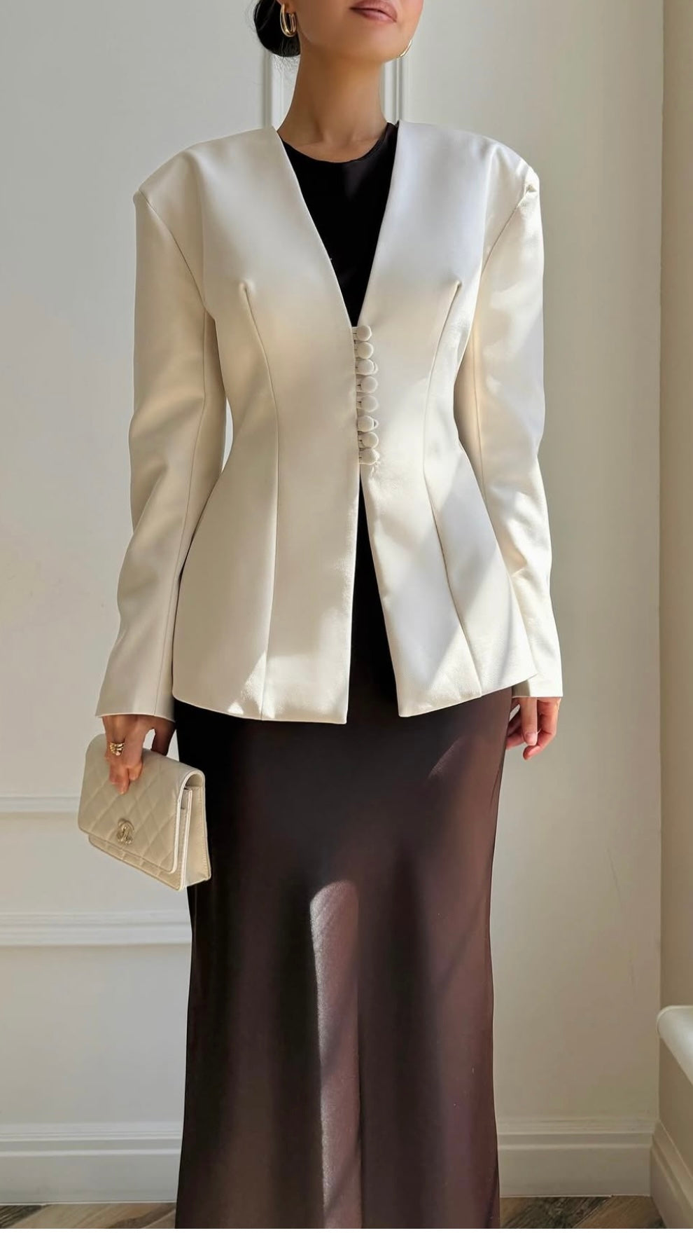 Blazer-Outfit in Creme und Dunkelbraun